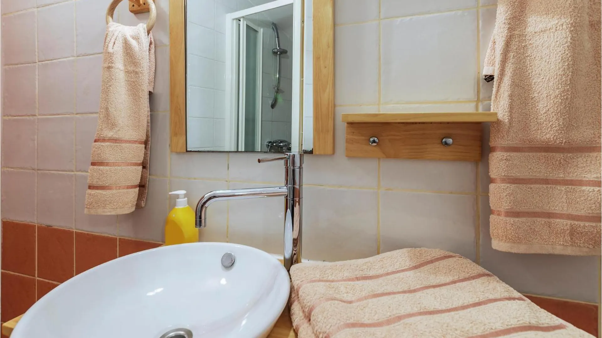 Amazing Home In Pula With Wifi
